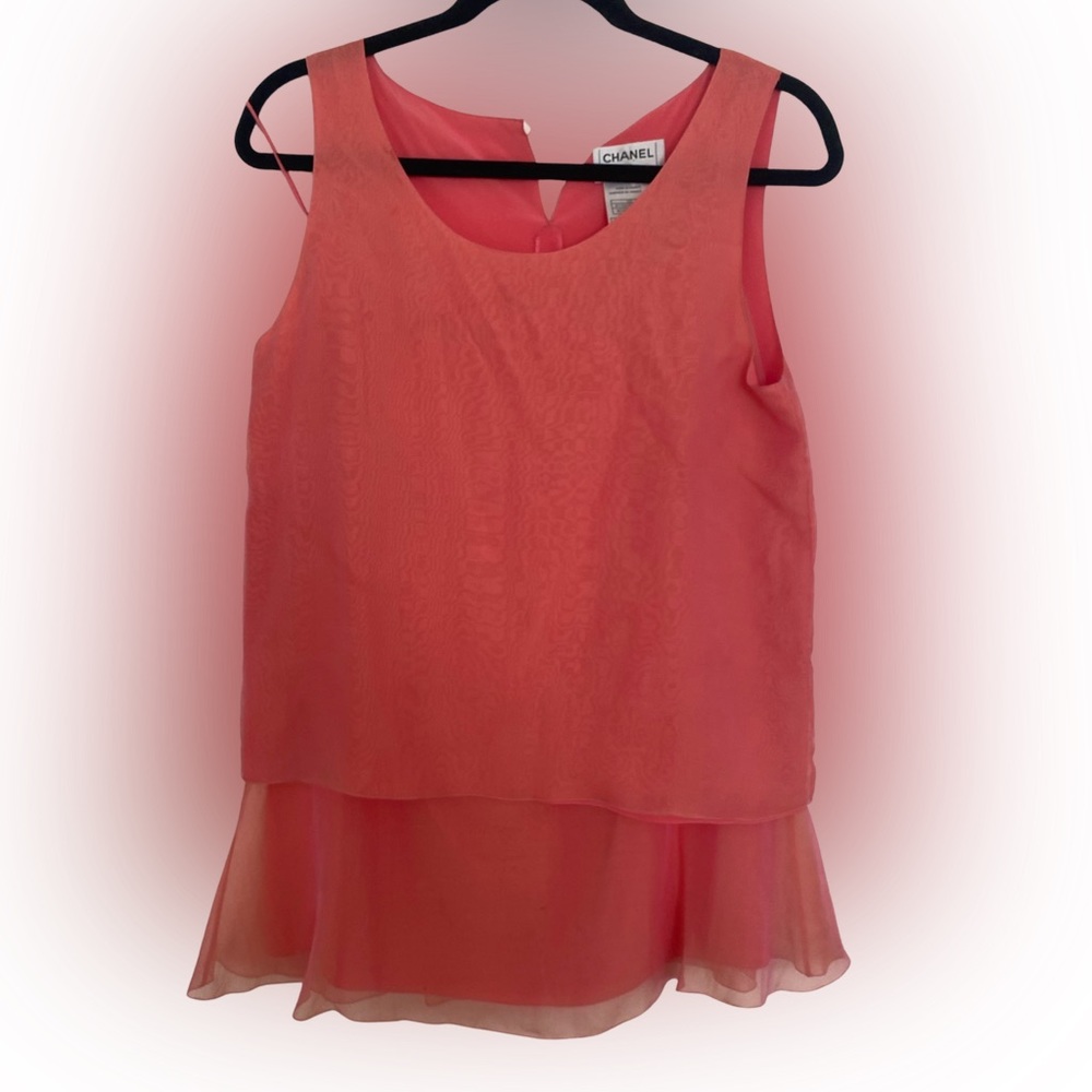 Chanel salmon set. Skirt and top. Size 38= 6